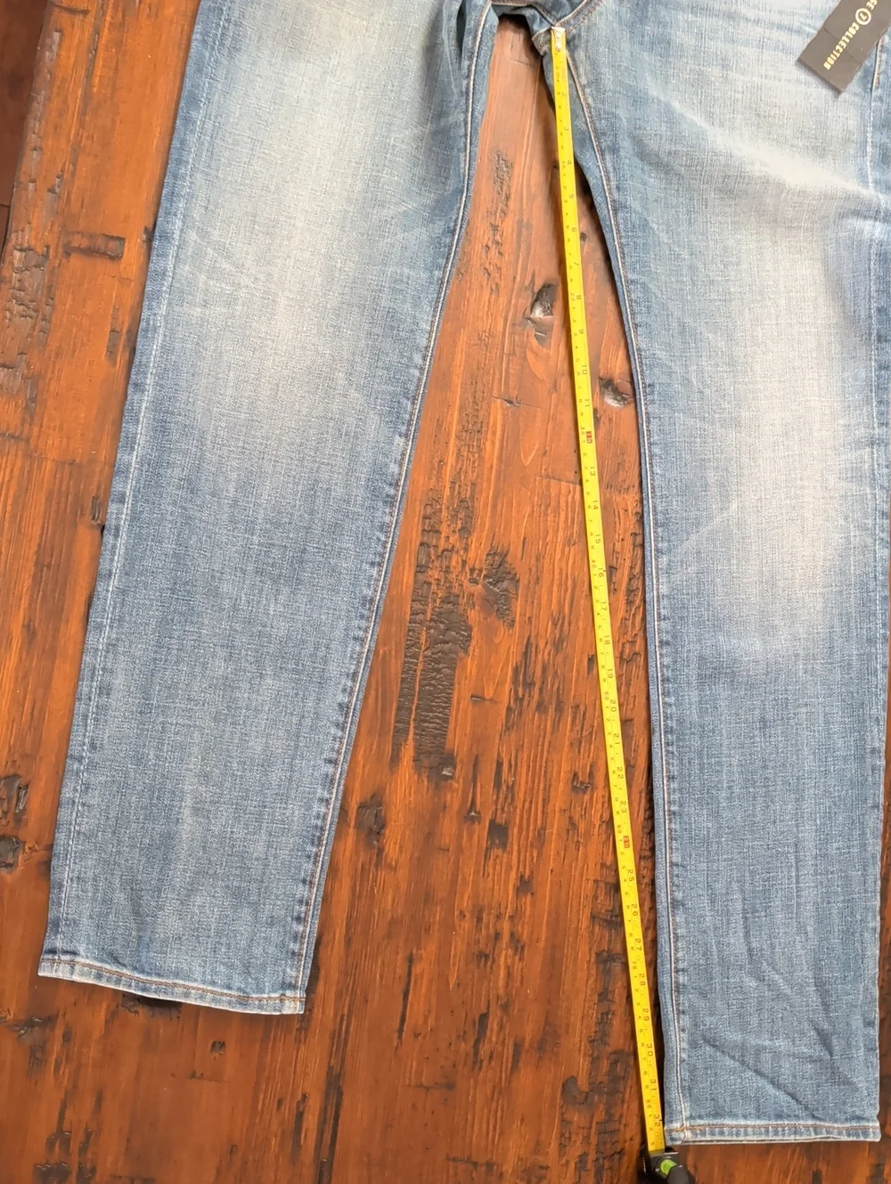7 For All Mankind The Straight Tapered Straight Leg Jeans Size 31 New